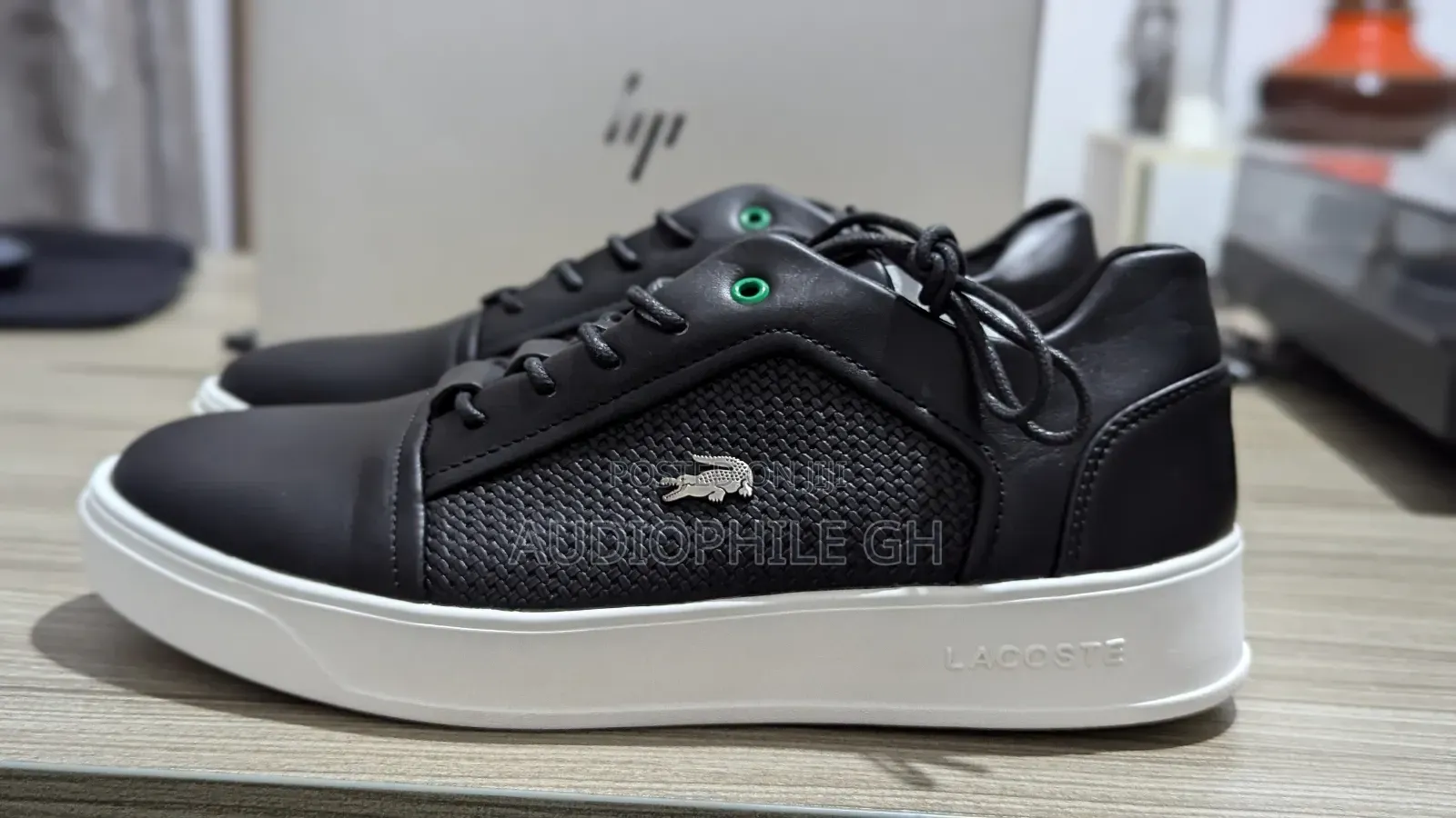Premium Leather Men's Low Top Sneakers