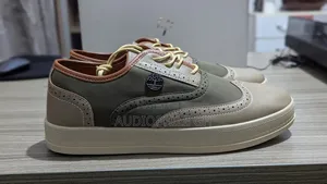 Premium Low Top Men's Sneakers