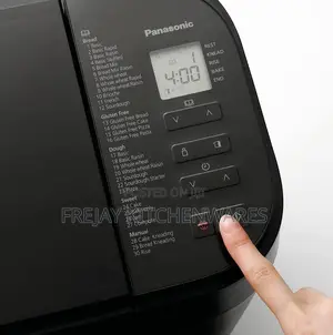 Panasonic Bread Maker With Yeast and Nut Dispenser