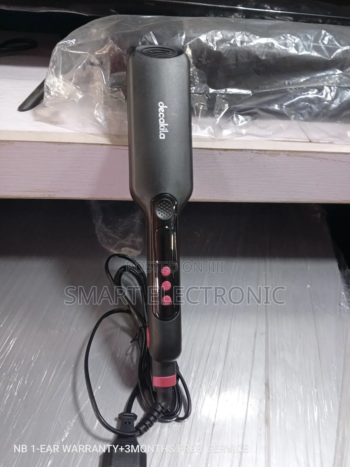 Brand New Decakila Hair Straightener Hair Straightener