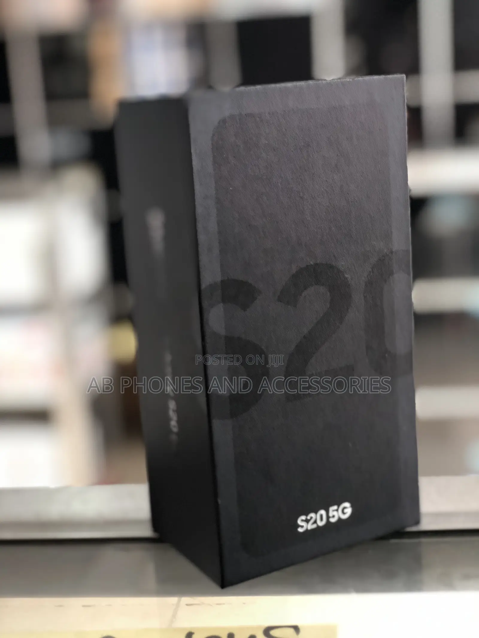 New Samsung Galaxy S20 128 GB Blue