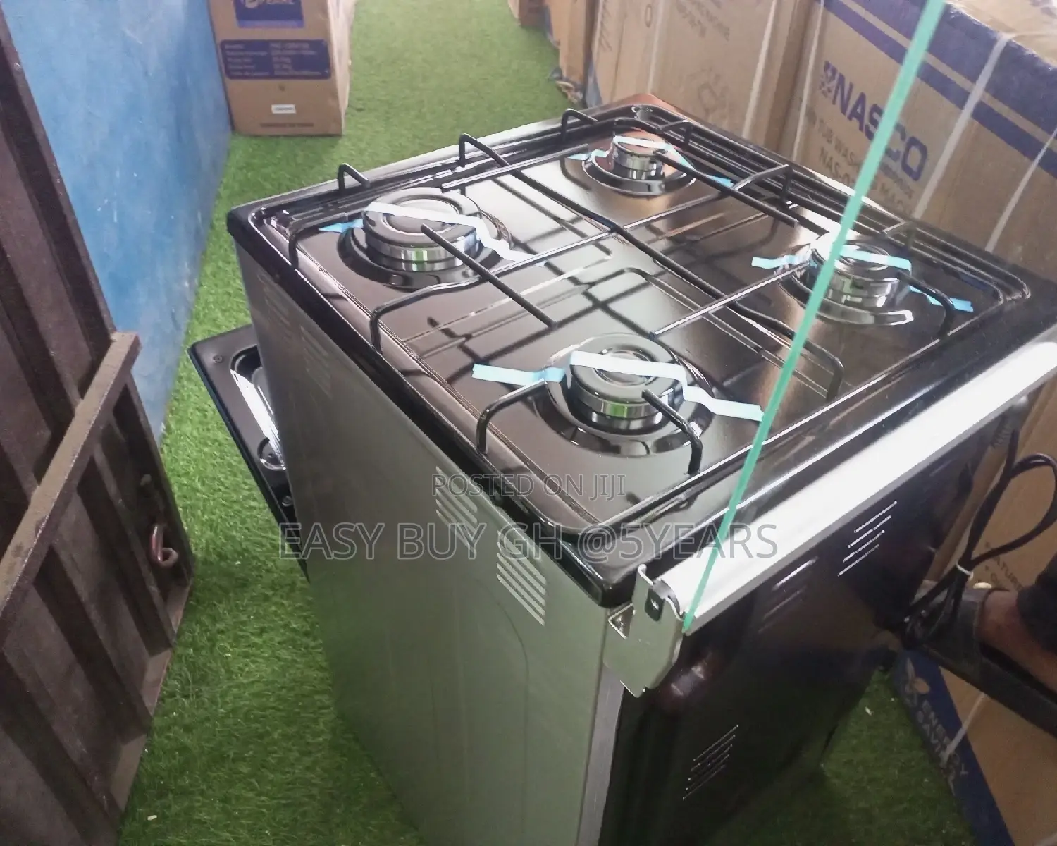 Volcano Free Standing Cooker With Oven and Grill Oven Light.