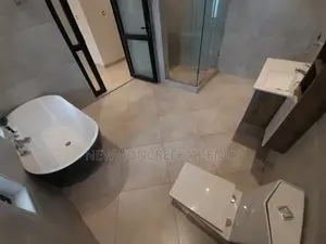 4bdrm Duplex in Amanfrom,Adenta., Accra Metropolitan for sale