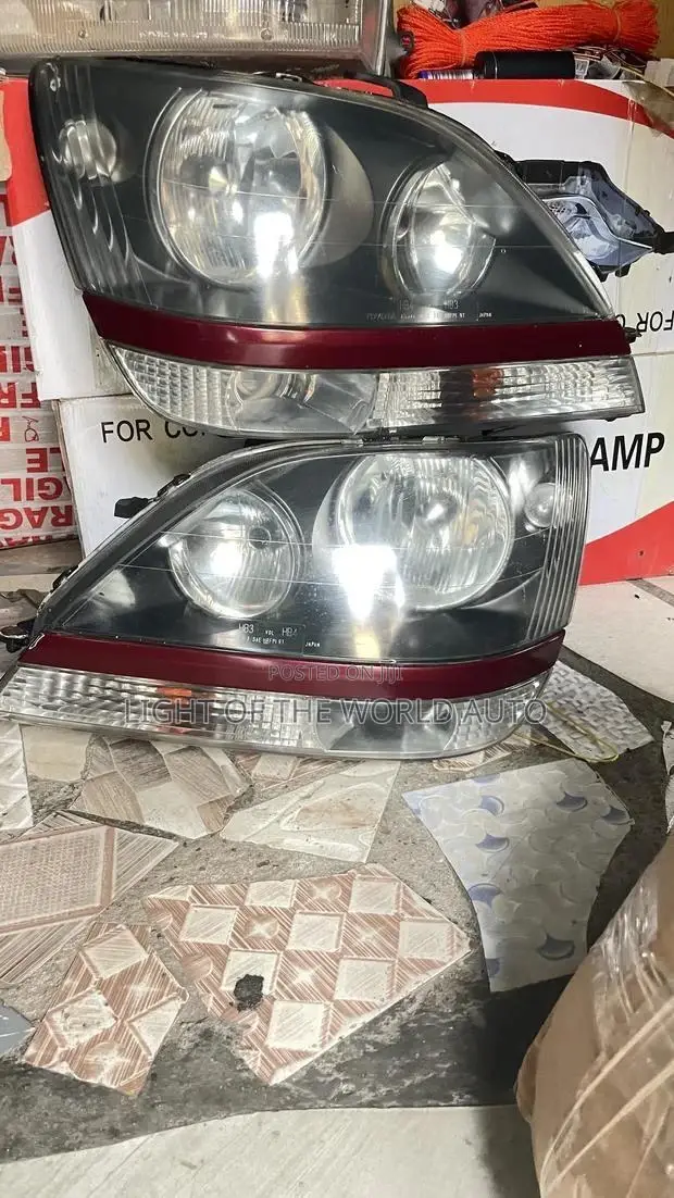 Lexus Rx 300 Headlight