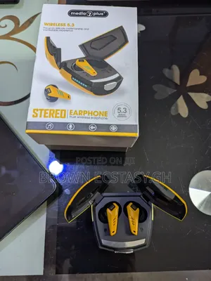 Photo - Media7plus Bumble Bee Gaming Earbuds