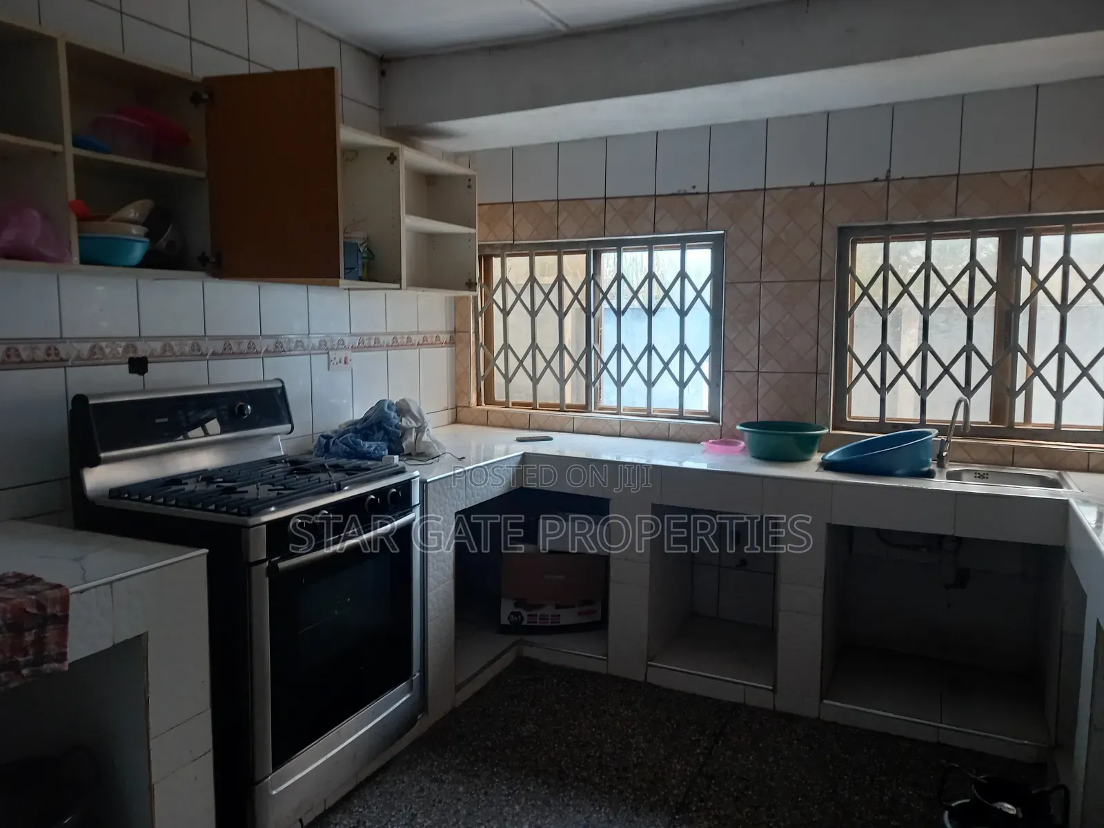 5bdrm House in Boadi,Near Knust., Kumasi Metropolitan for sale