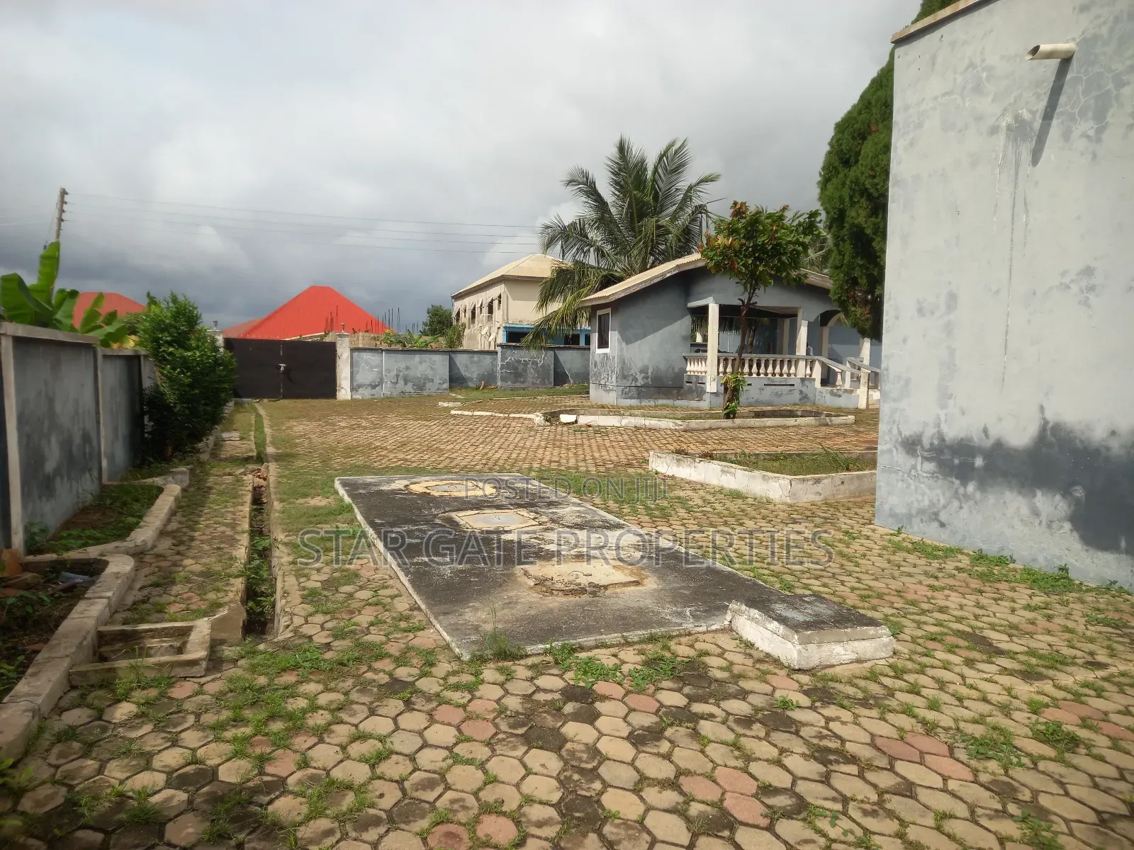 5bdrm House in Boadi,Near Knust., Kumasi Metropolitan for sale