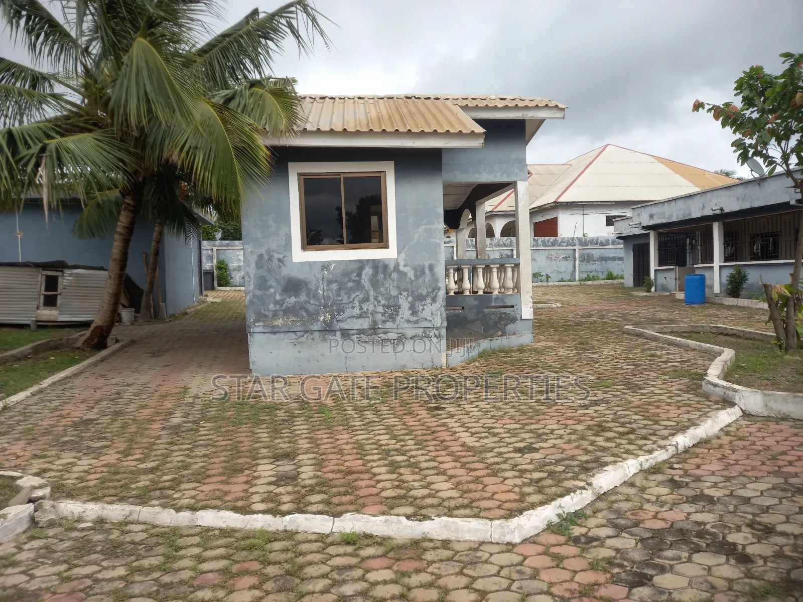 5bdrm House in Boadi,Near Knust., Kumasi Metropolitan for sale