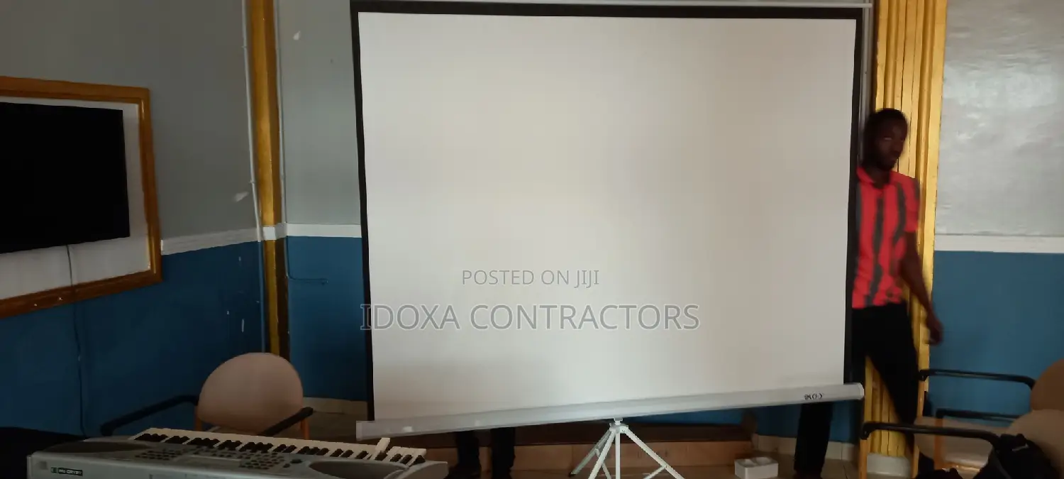 Projector and Screen for Rent