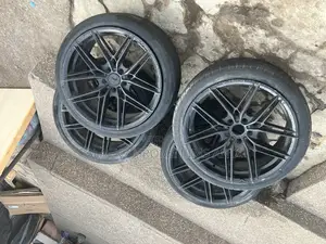 Used Rim Benz 19set With Tyres
