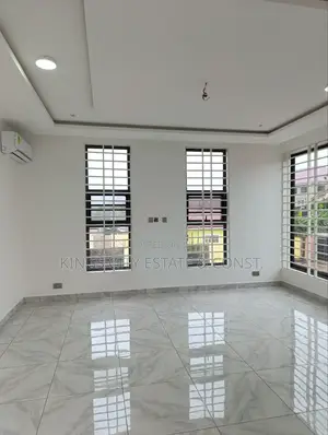 4bdrm House in Tantra-Cfc-Estate, Achimota for sale