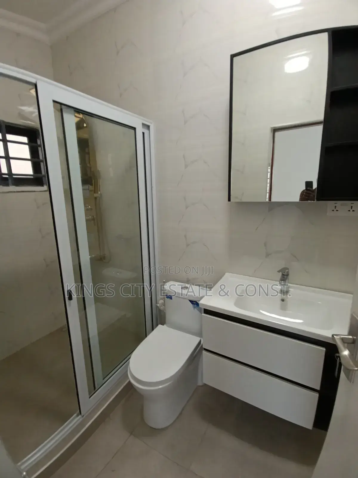 4bdrm House in Kingsby-Area, Achimota for sale