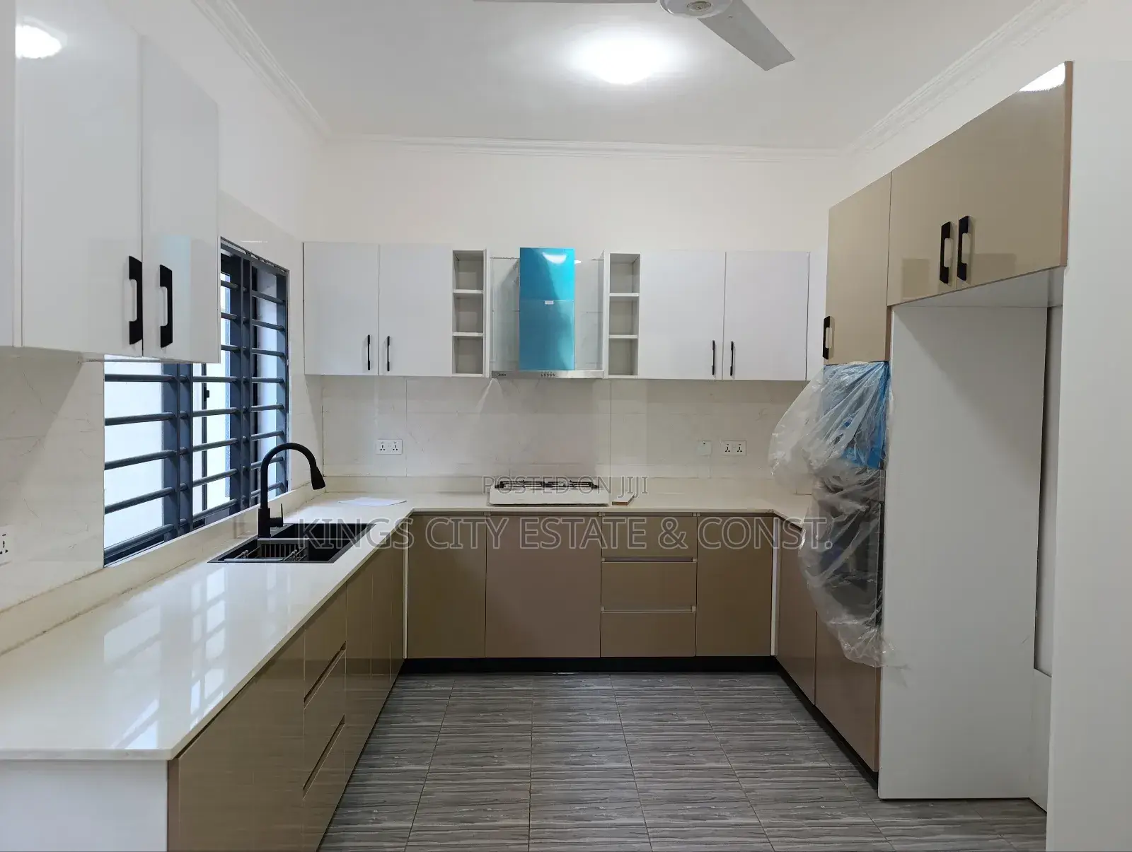 4bdrm House in Kingsby-Area, Achimota for sale