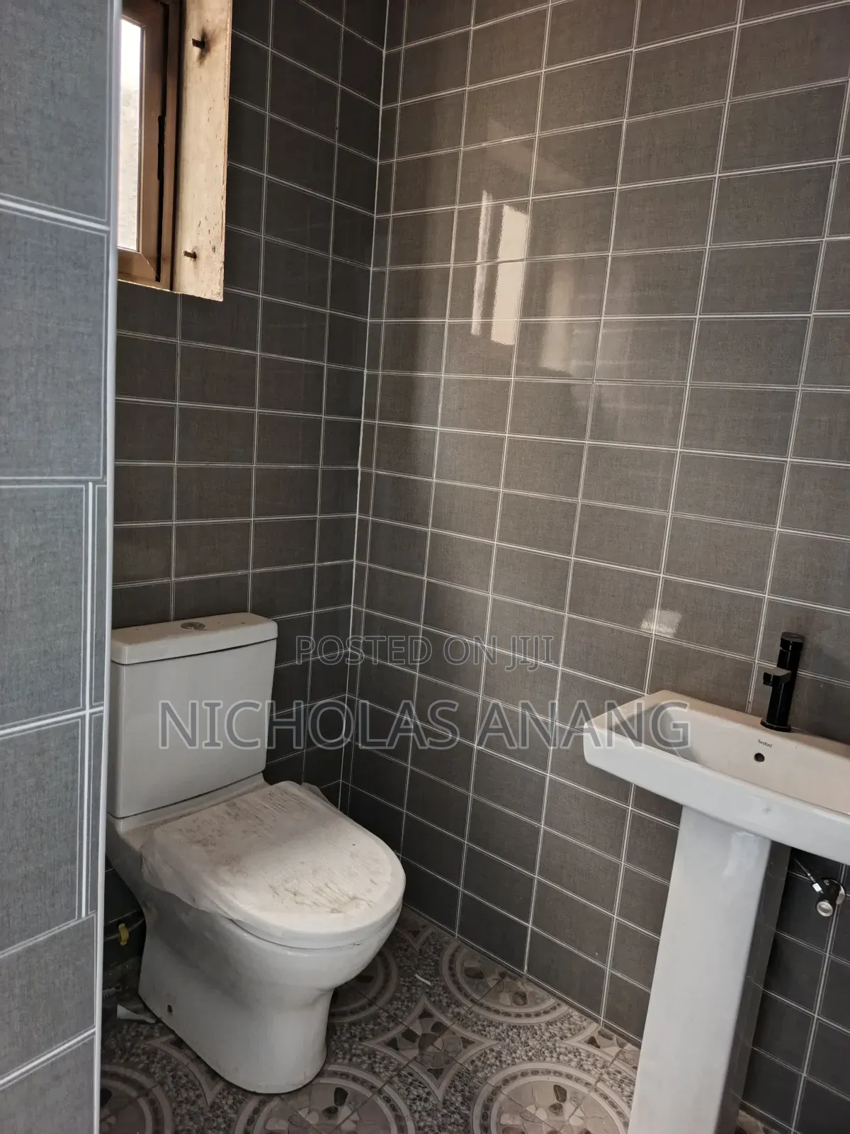 1bdrm Apartment in Dorns Properties, New Town for rent