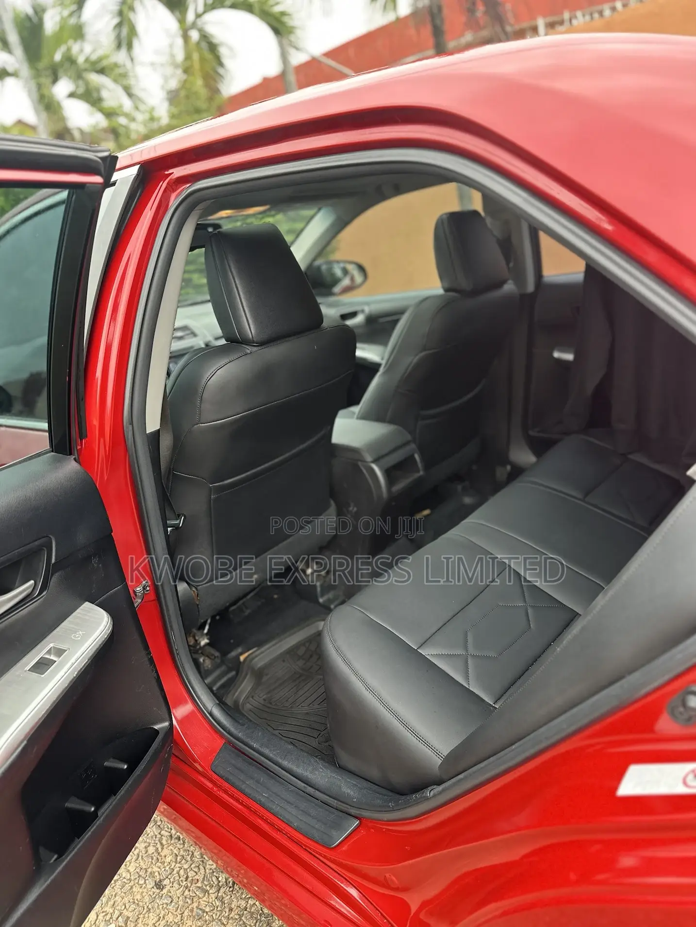 Reliable Car Rental Service- Book Now!