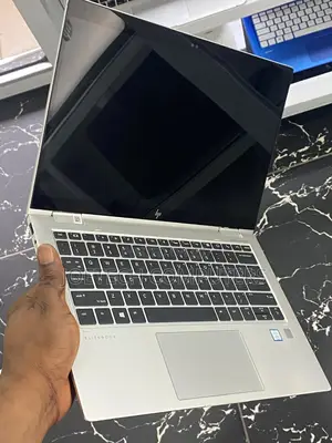 Laptop HP EliteBook 1030 8GB Intel Core I5 SSD 256GB