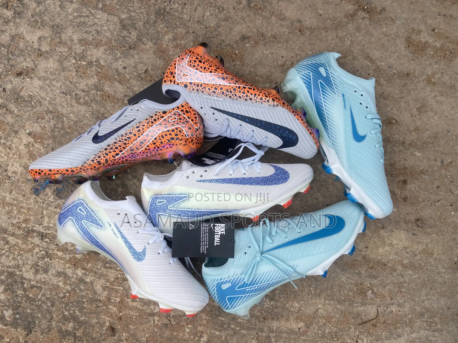 Original Football Boot Nike Available at Cool Price