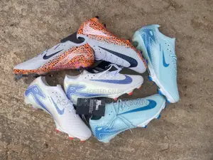 Original Football Boot Nike Available at Cool Price