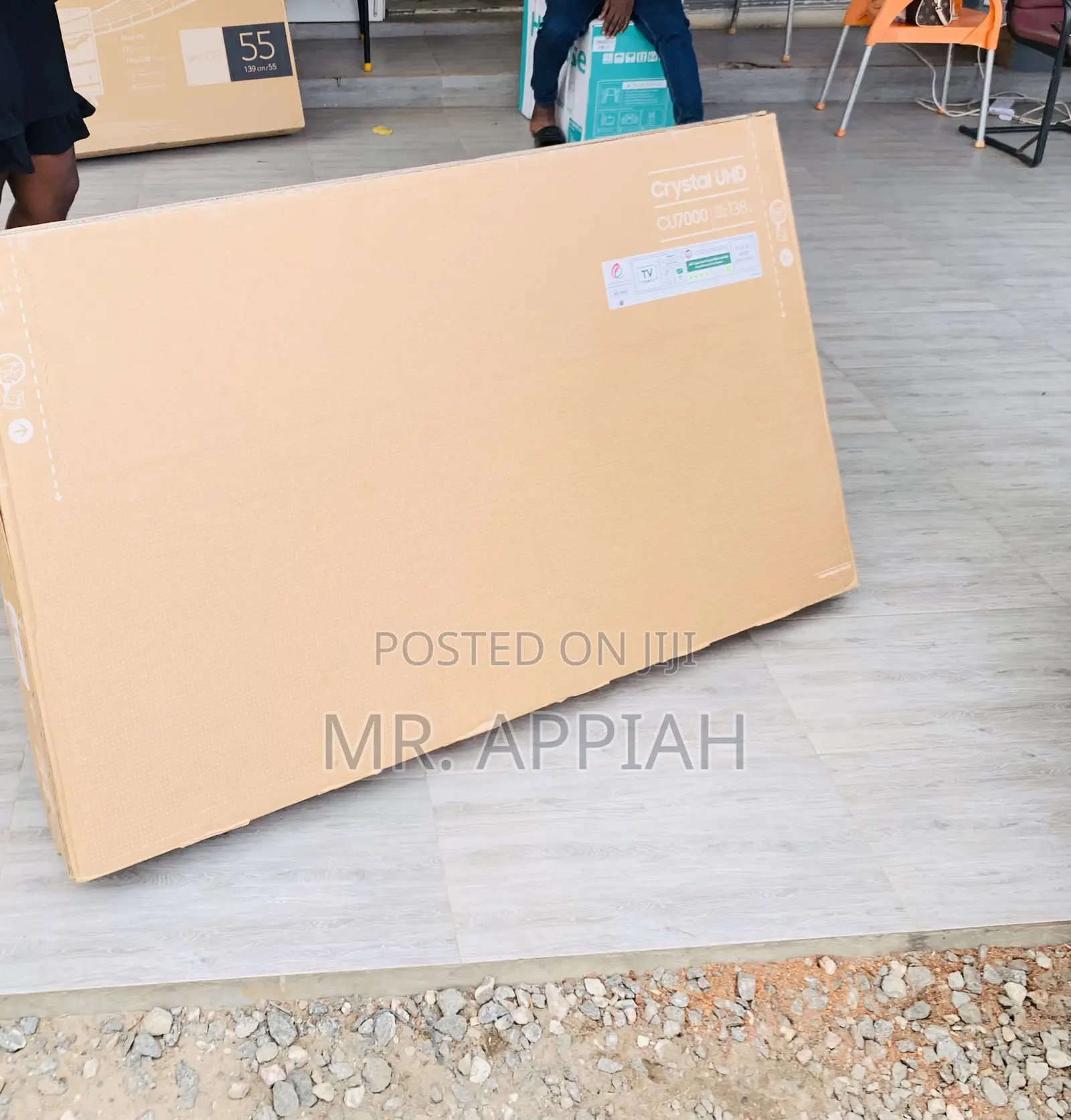 Latest Samsung Crystal Smart Tv + Remote(55cu8000)139.7cm