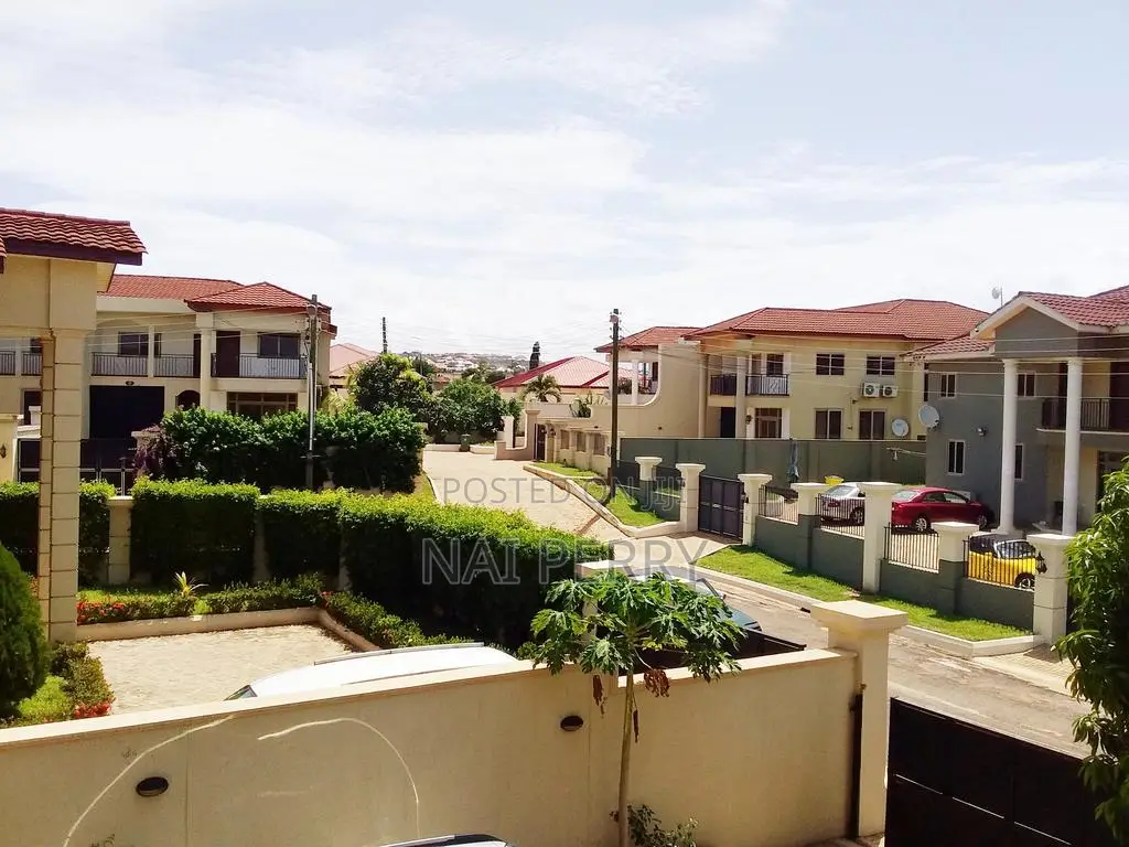 Furnished 3bdrm Townhouse / Terrace for rent