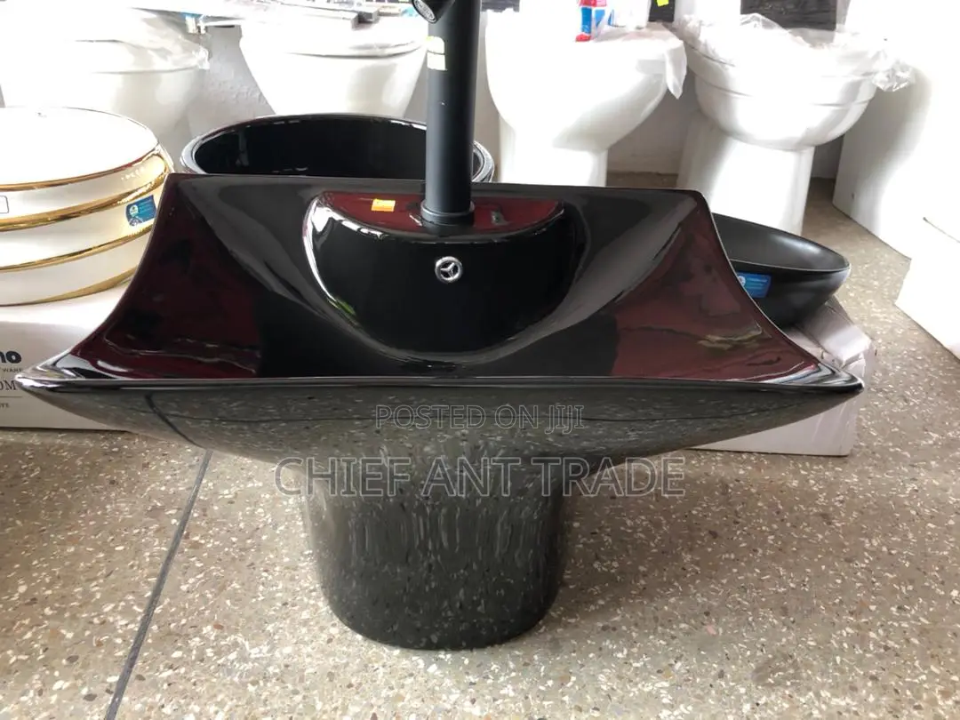Hung Basin. Black
