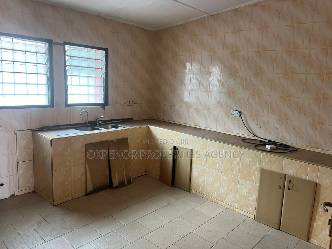 2bdrm Apartment in Afienya, Tema Metropolitan for rent