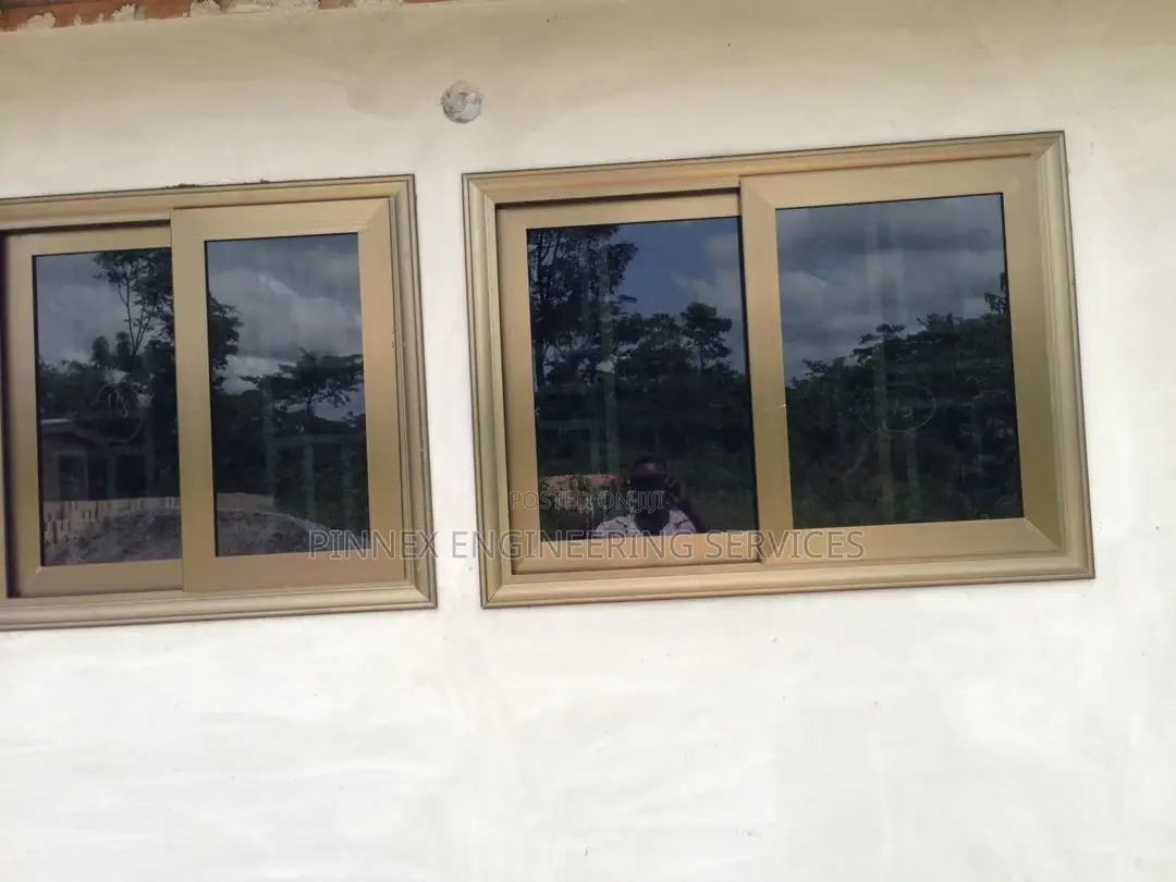 Glass Door/Sliding Doors/Louvers