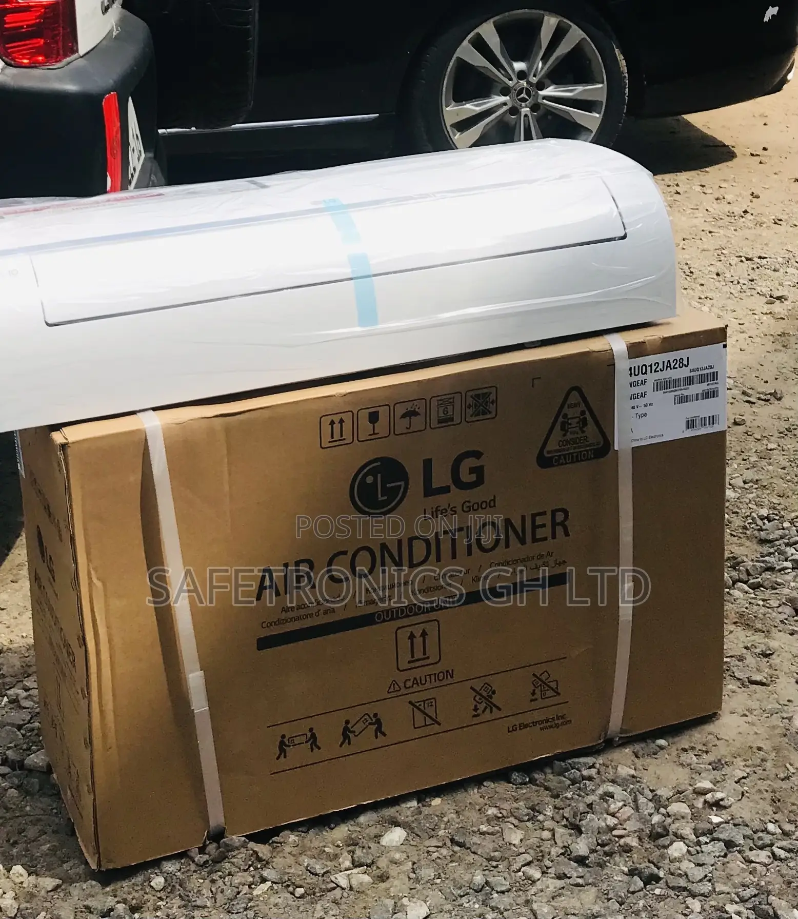 Sealed in Box R410 Gas White 2.5hp Airconditioner LG