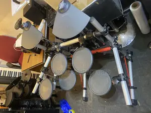 Yamaha DTXPRESS III Electric Drums