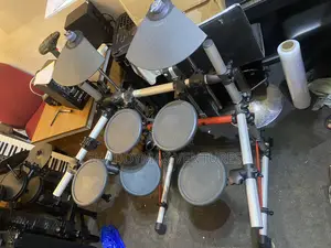 Yamaha DTXPRESS III Electric Drums