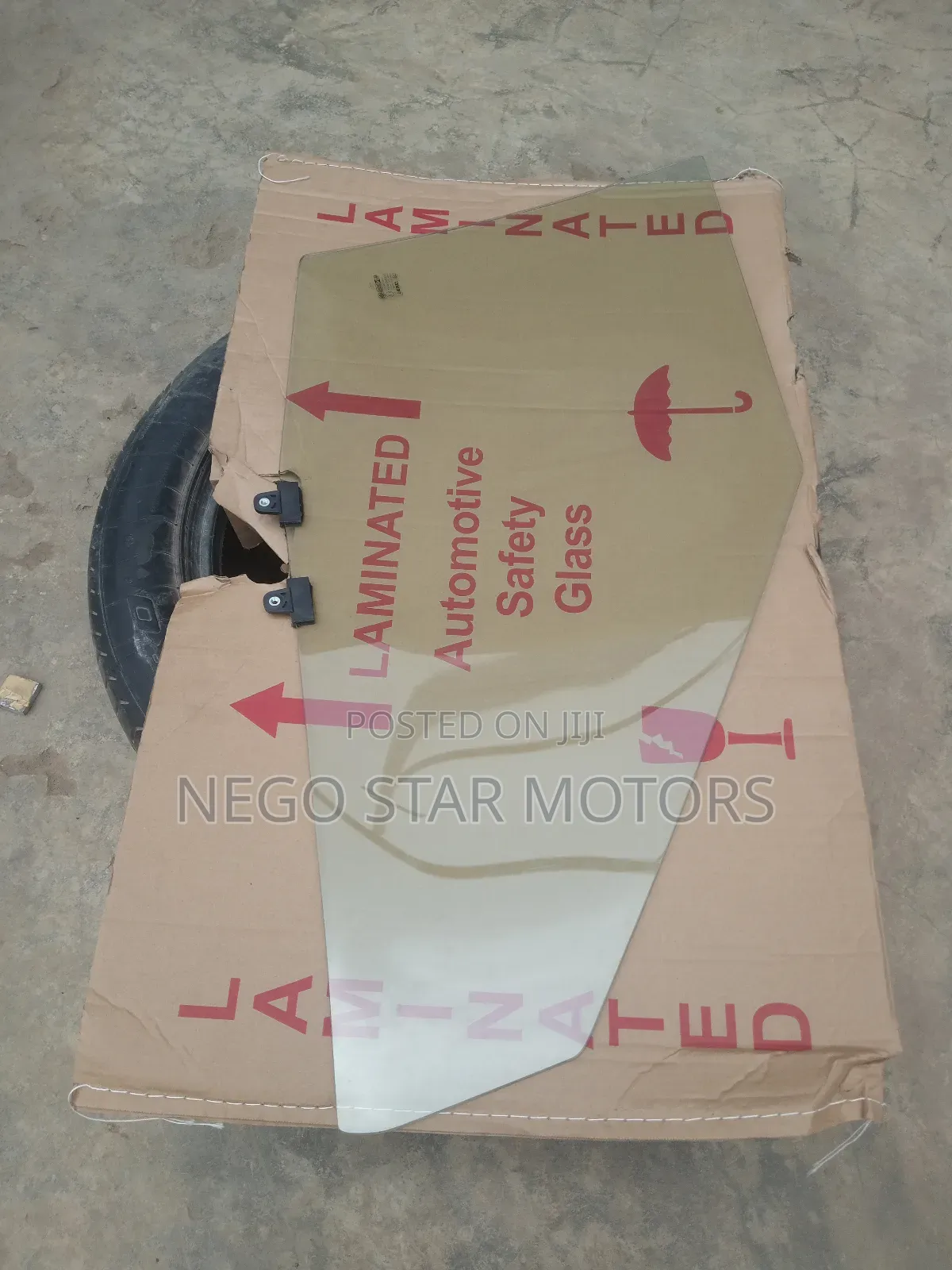 Mitsubishi Outlander 2023 Front Door Glass Double Type