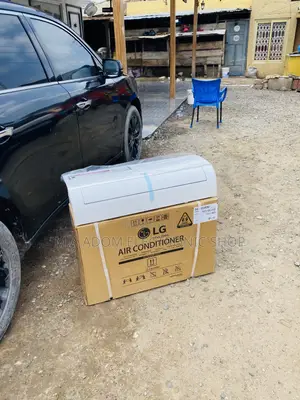 Extremely Chilling LG S12ATC 1.5hp R410 Gas Air Conditioner.