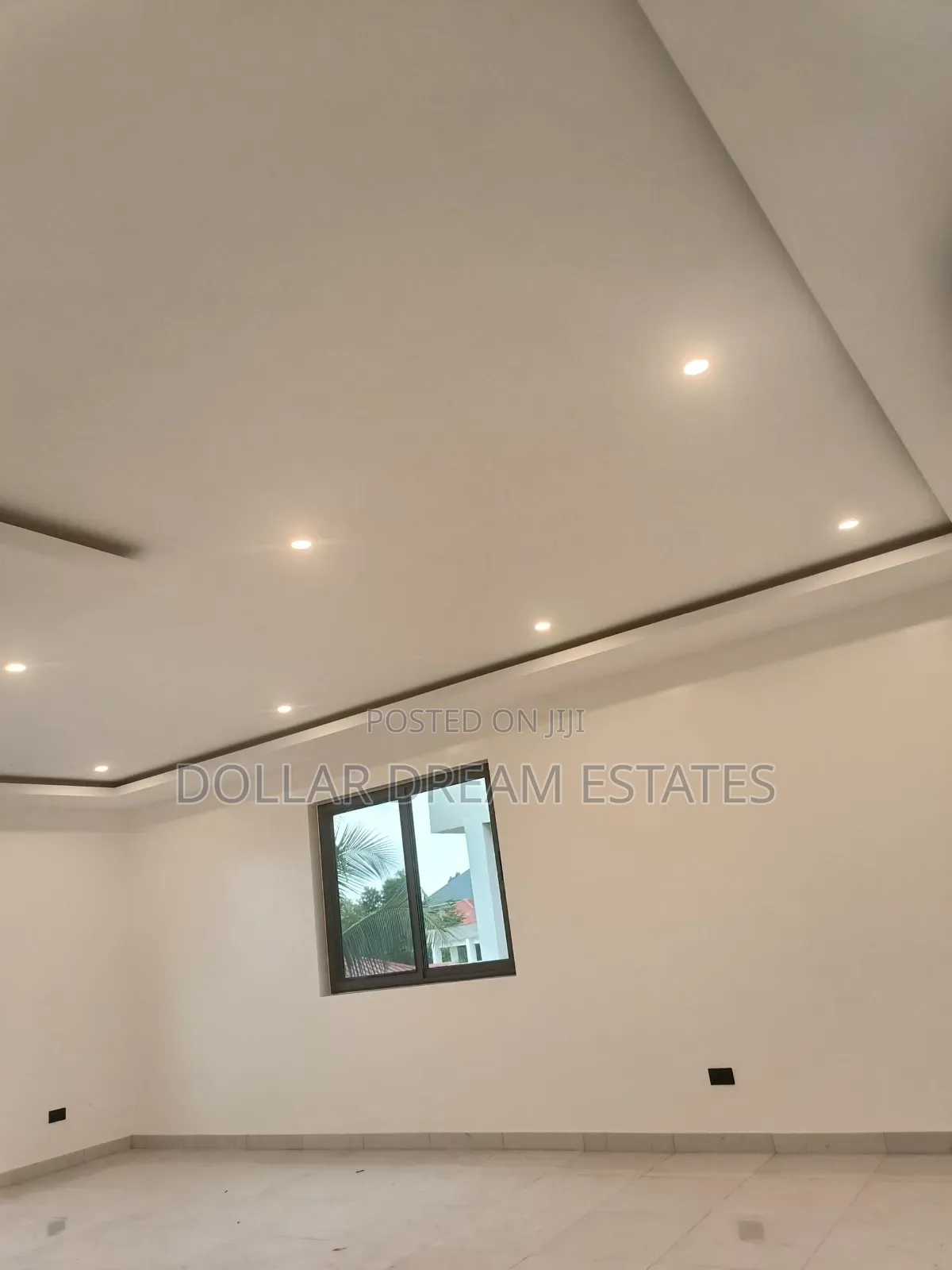 5bdrm House in Dzorwulu for sale