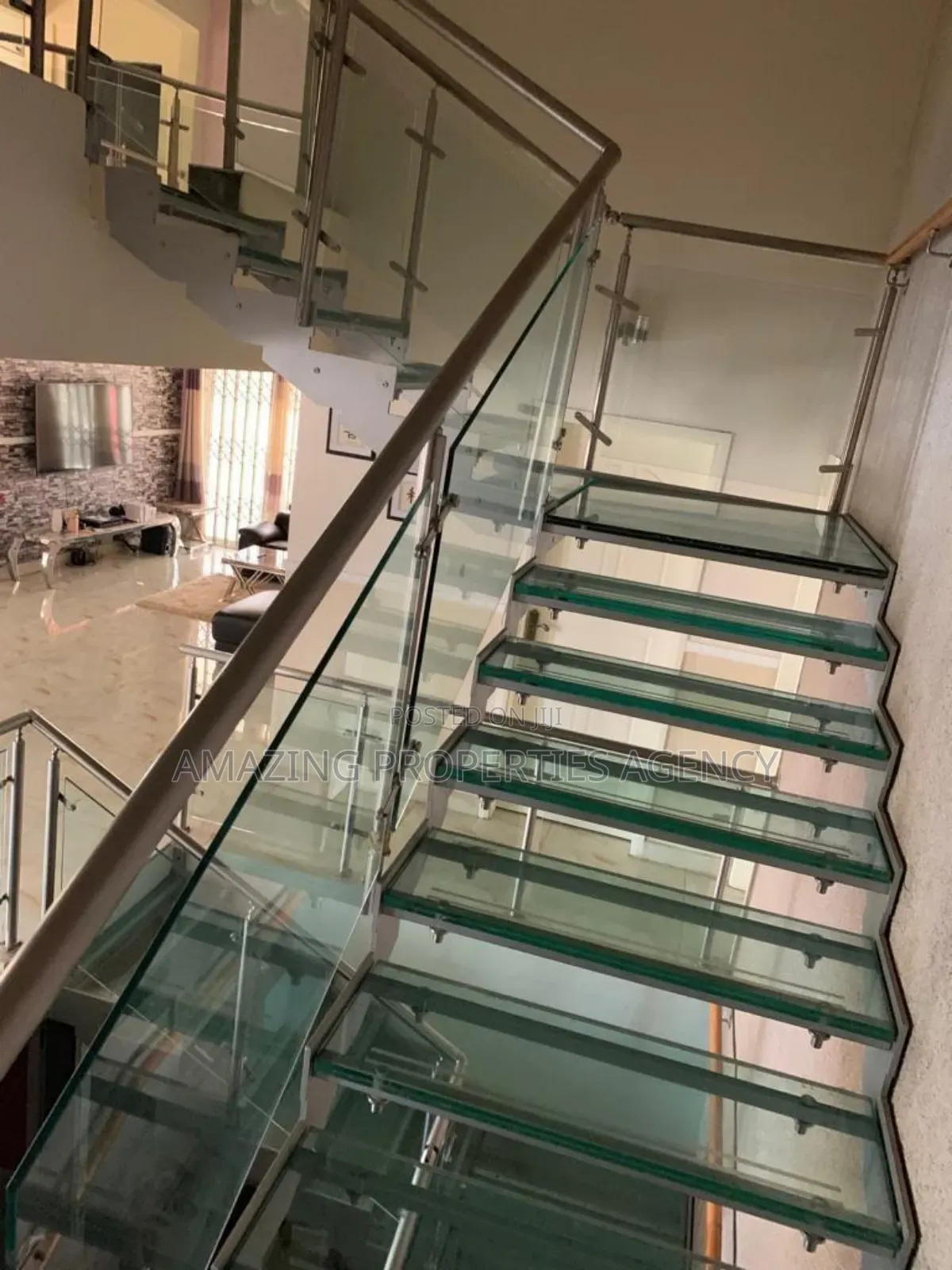 5bdrm House in Airport Residential Area for sale