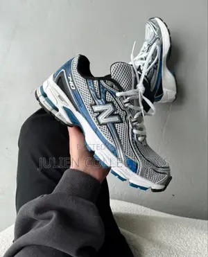 New Balance 740