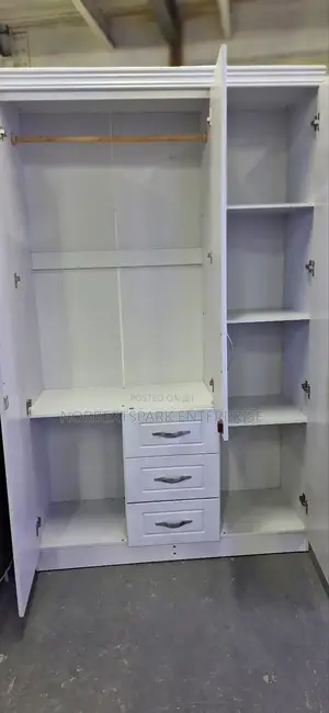Wardrobe(3 Doors) Imported