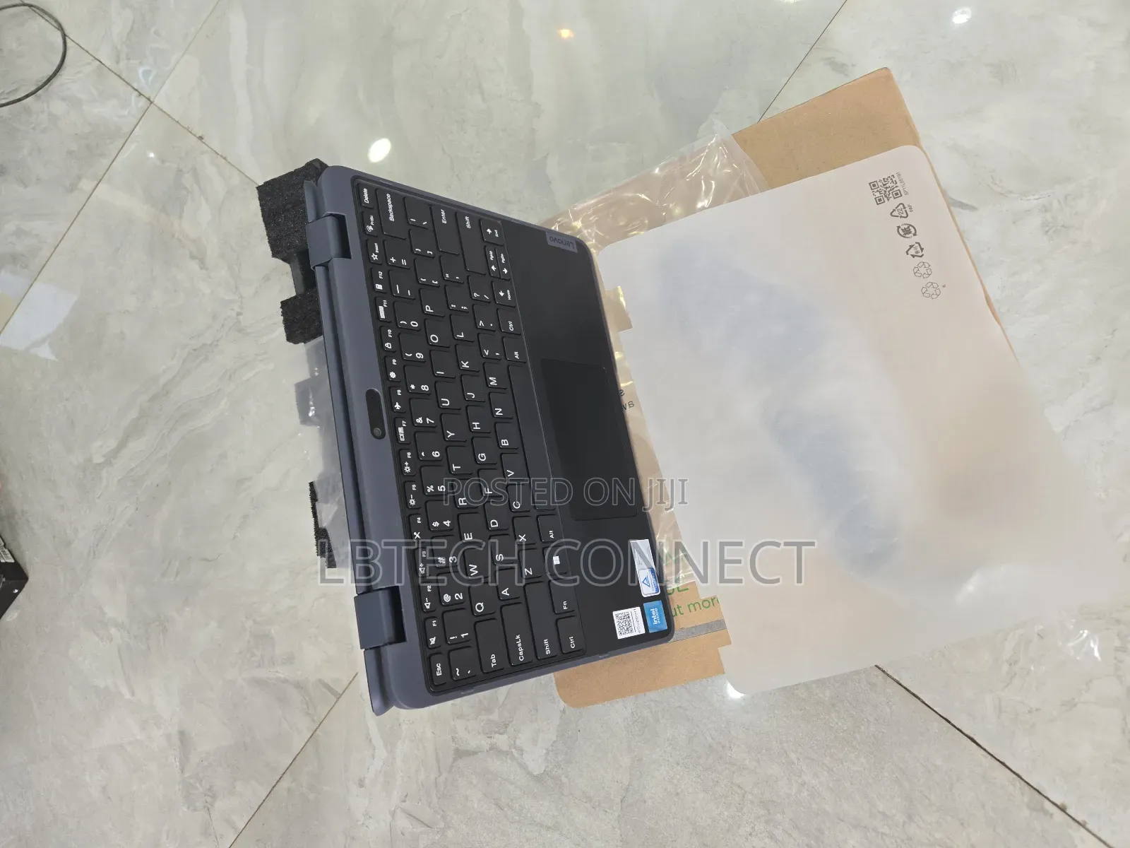 New Laptop Lenovo Yoga 2 8GB Intel SSD 128GB