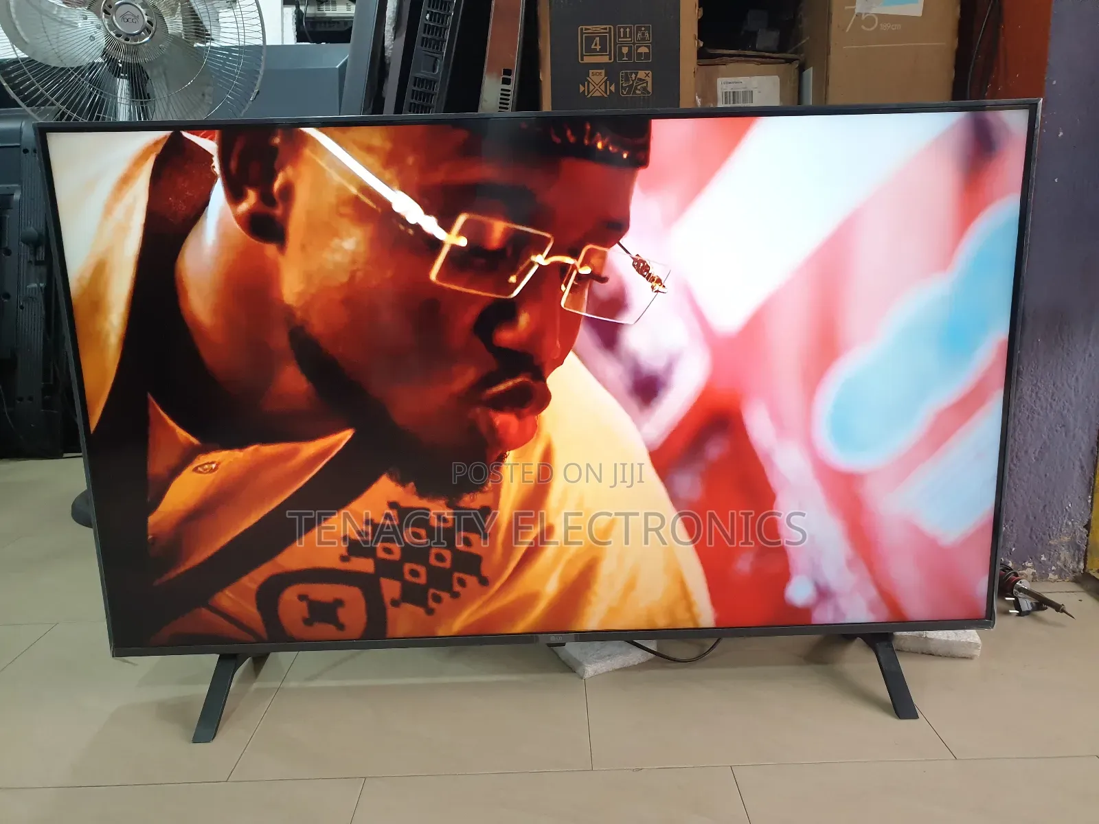 Lg Uhd 50inches HDR HDR Smart Satellite Tv