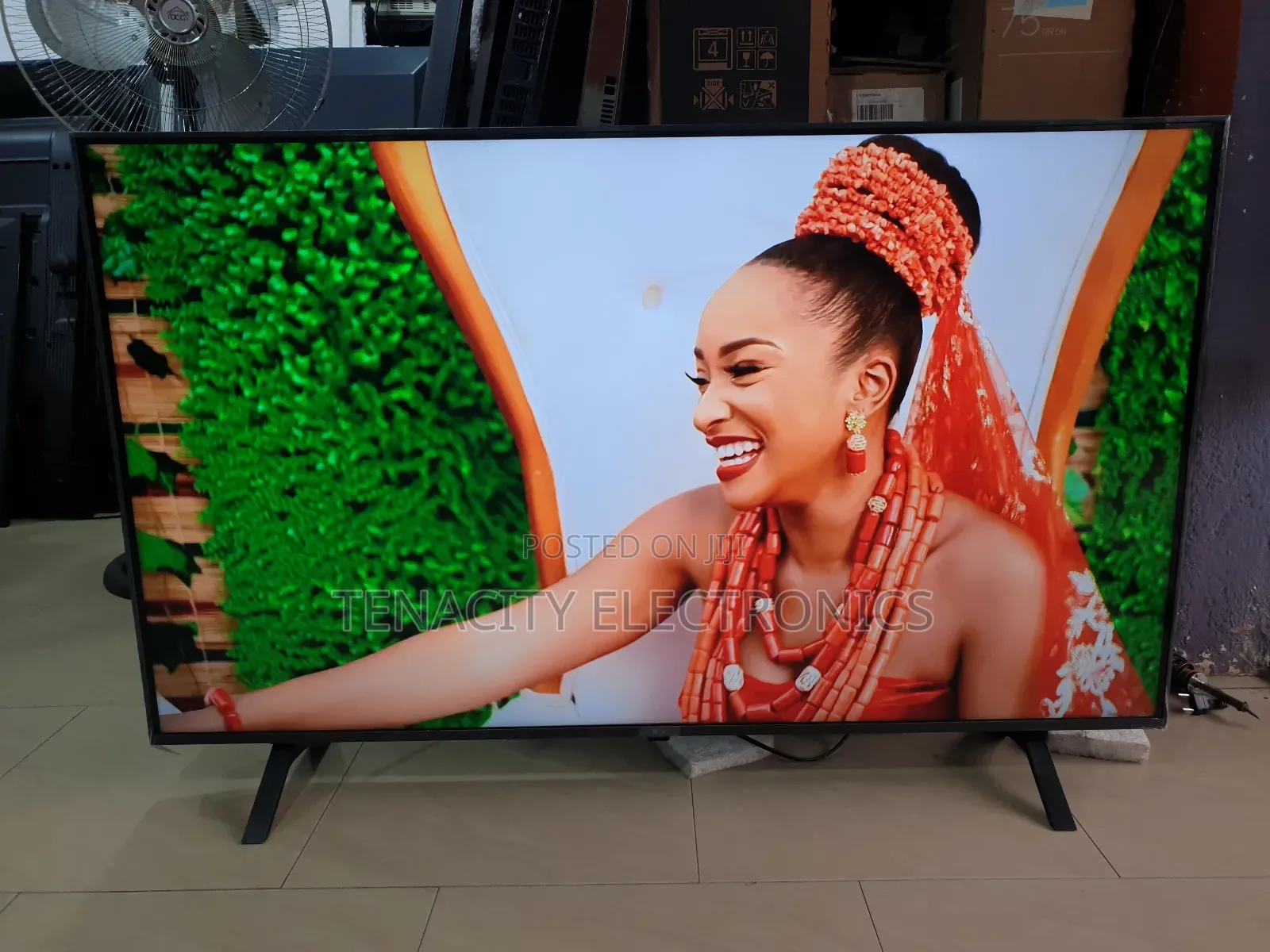 Lg Uhd 50inches HDR HDR Smart Satellite Tv