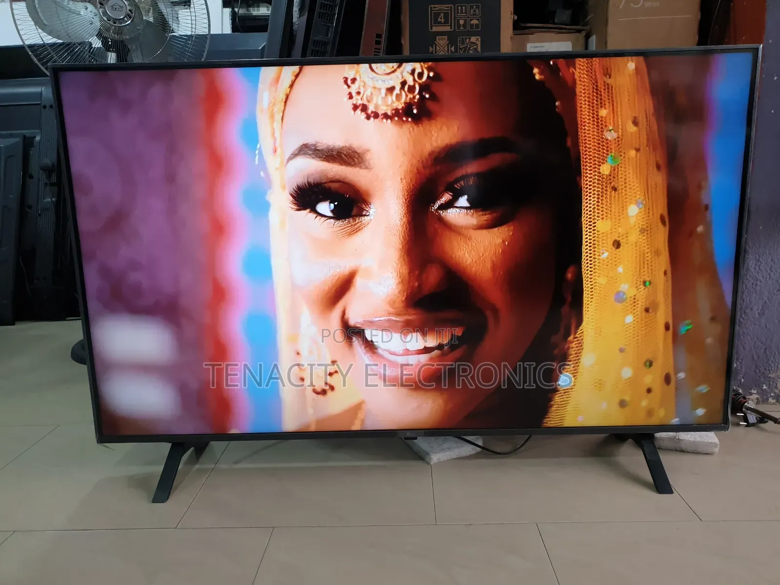 Lg Uhd 50inches HDR HDR Smart Satellite Tv