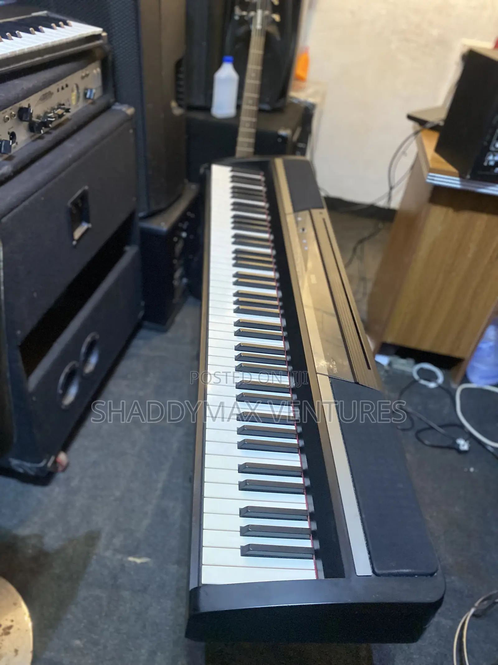 Korg Sp170s Keyboard