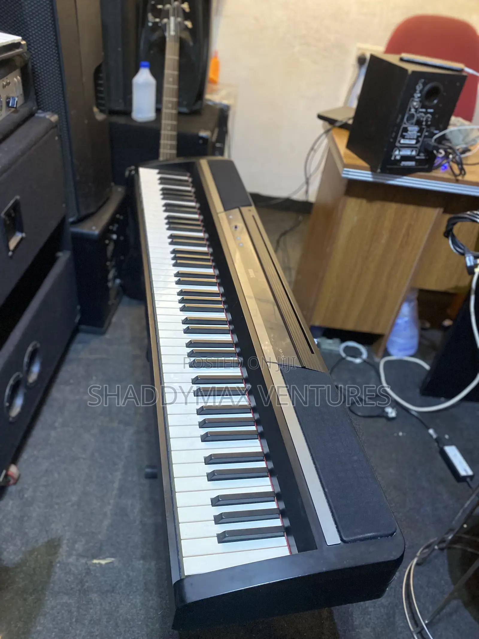 Korg Sp170s Keyboard