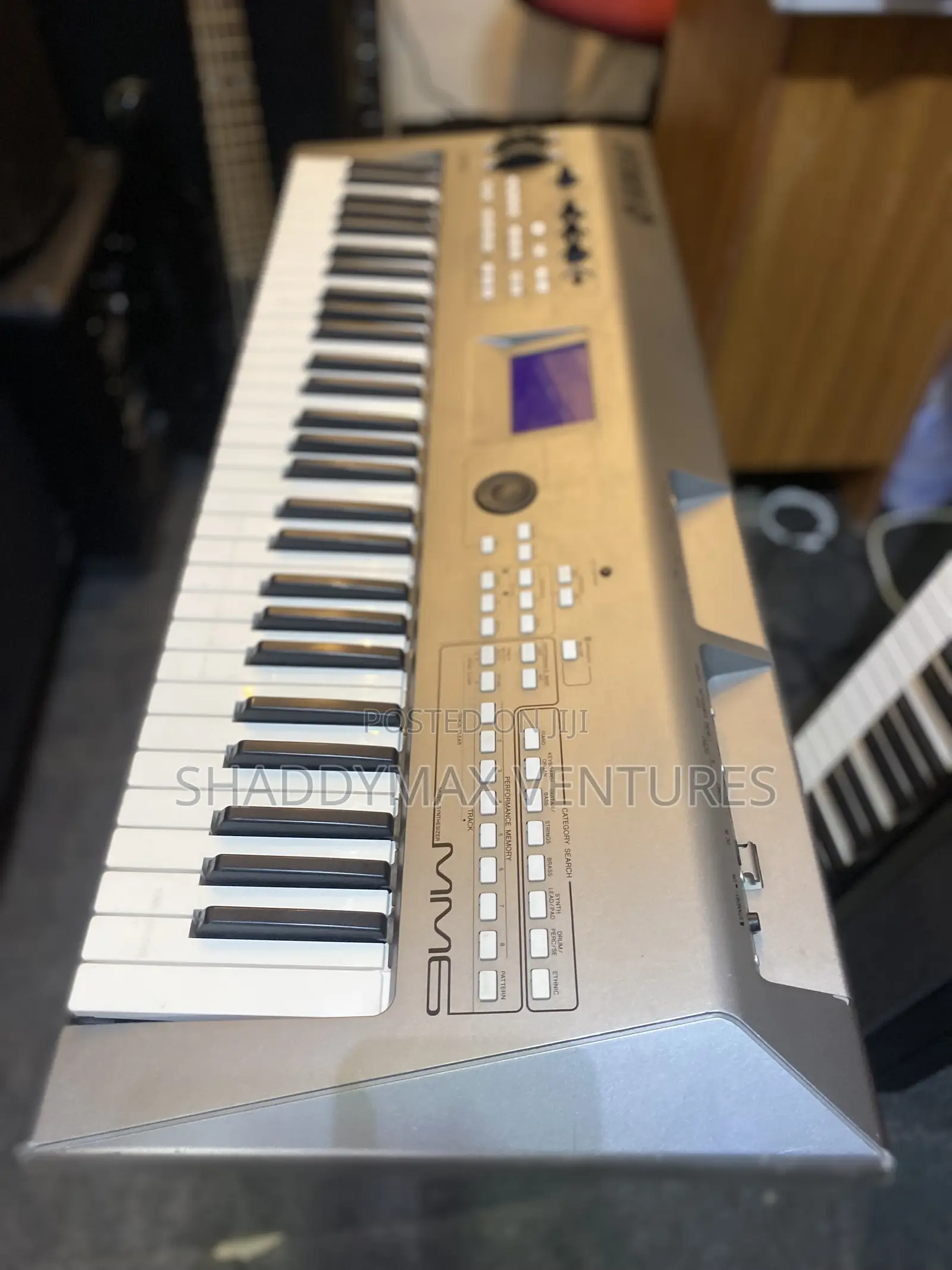 Yamaha Mm6 Synthesizer Keyboard