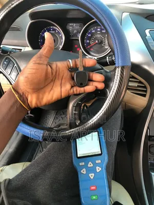Car Key Cutting and Programming Services