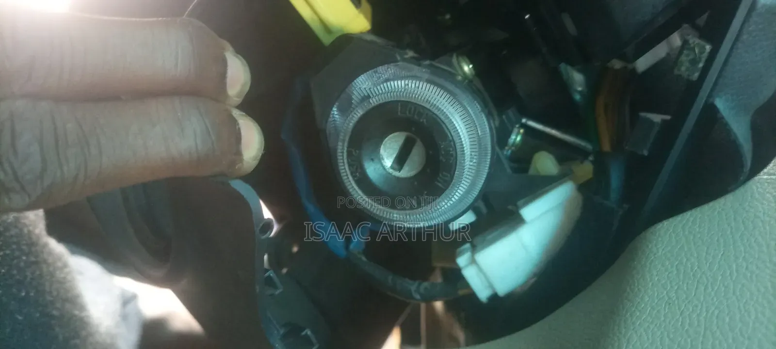 Car Key Cutting and Programming Services