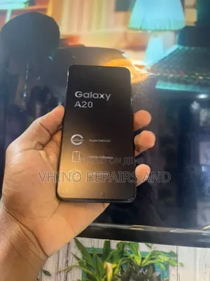New Samsung Galaxy A20 64 GB Black