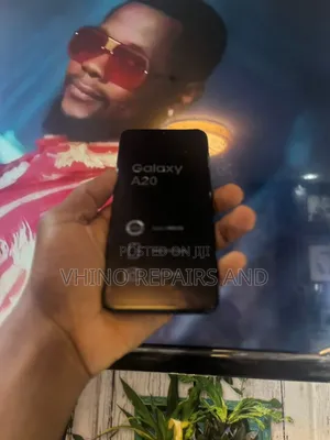 New Samsung Galaxy A20 64 GB Black
