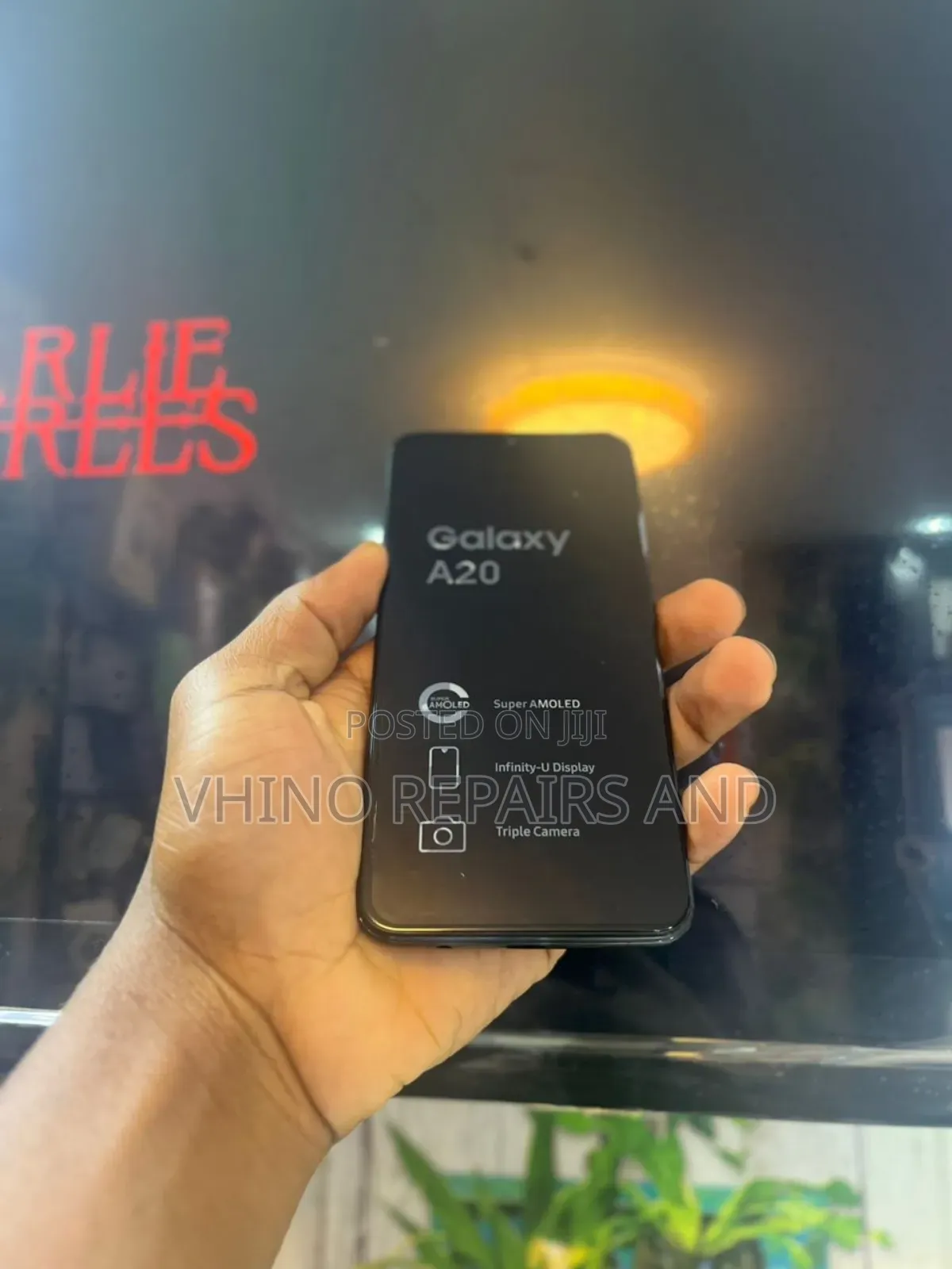 New Samsung Galaxy A20 64 GB Black