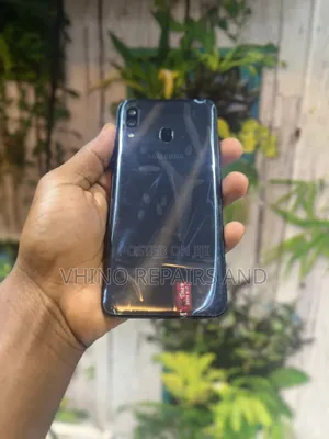 New Samsung Galaxy A20 64 GB Black