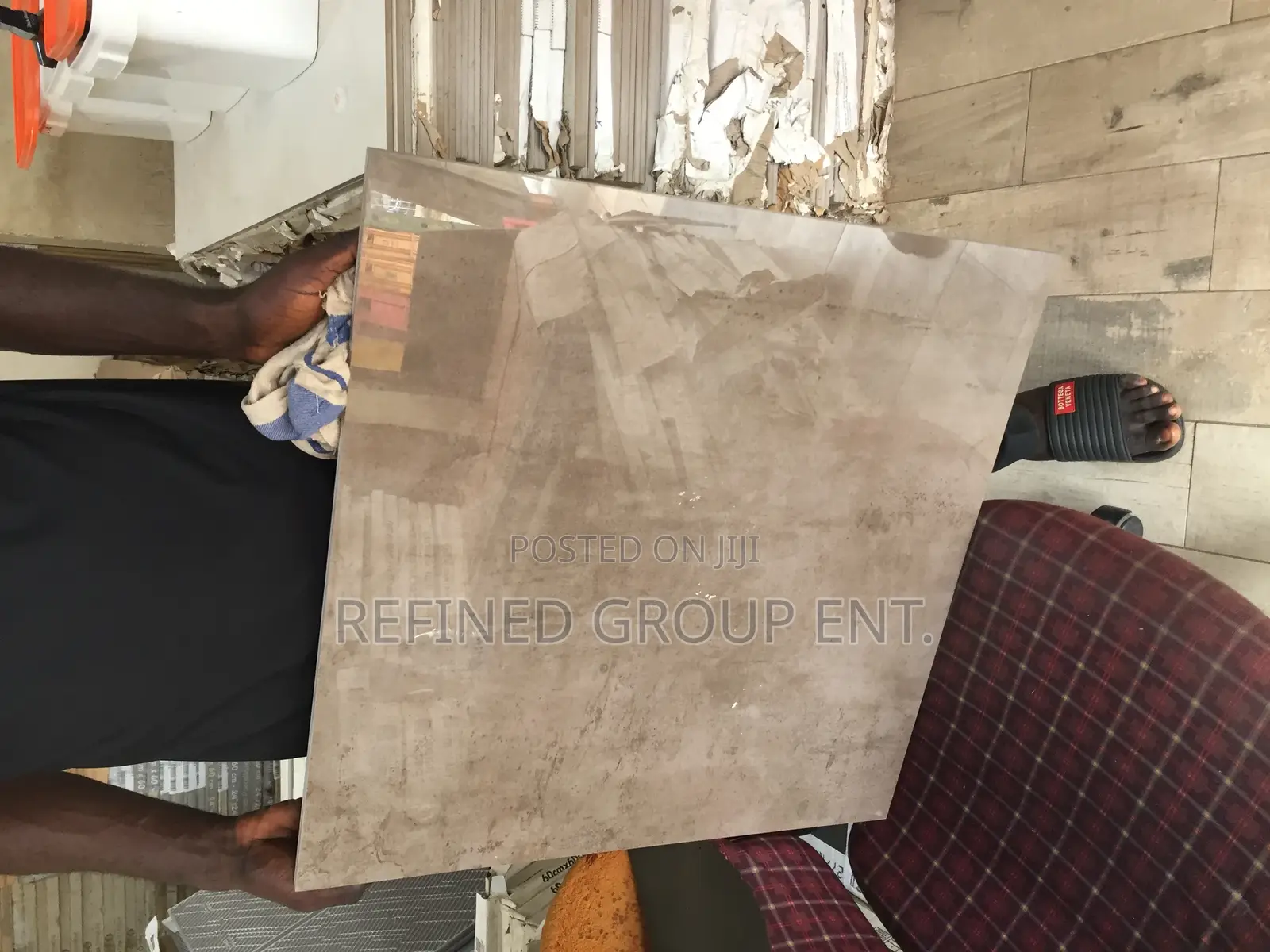 Italy 60/60cm Glossy Tile.